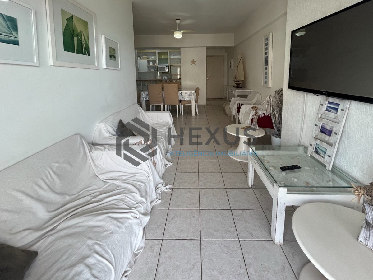 Foto 3 de Apartamento beira mar com varanda e lazer na Praia da Enseada, Guaruja