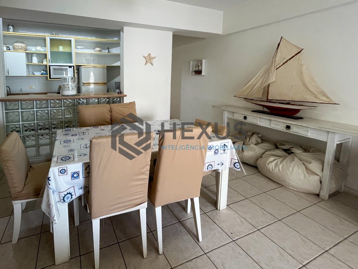 Foto 5 de Apartamento beira mar com varanda e lazer na Praia da Enseada, Guaruja