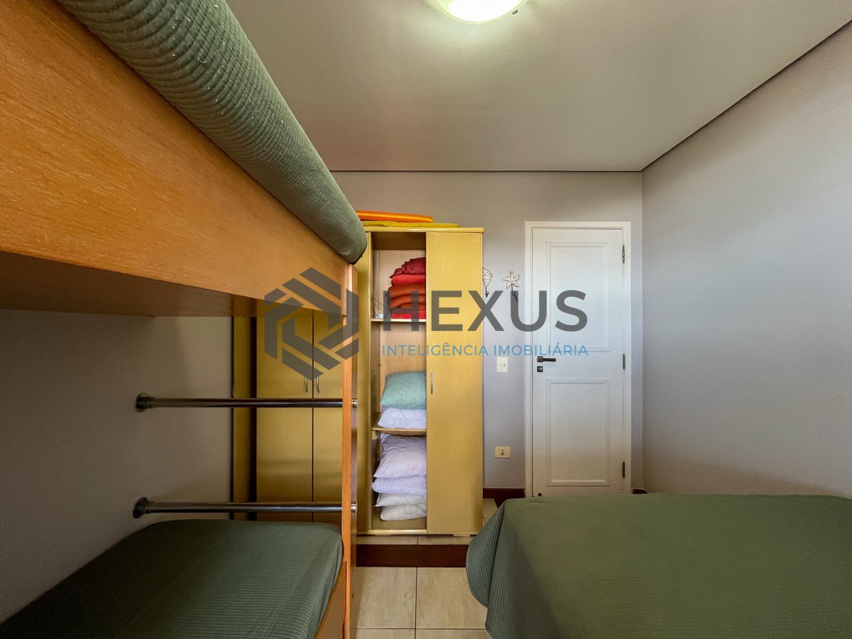 Foto 15 de Apartamento com varanda, vista mar e lazer de clube na beira mar da Praia da Enseada, Guaruja