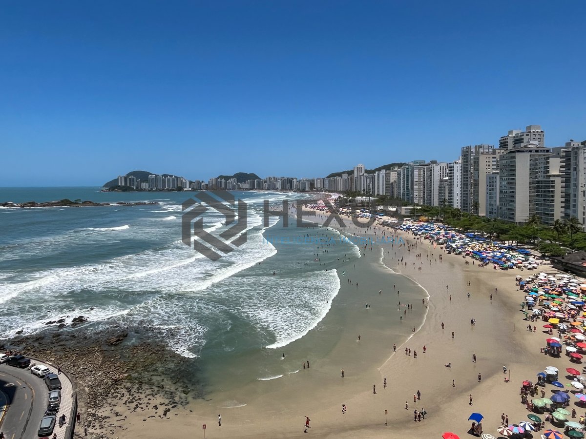 Foto 14 de Apartamento frente mar com varanda e vista mar na Praia das Pitangueiras, Guaruja
