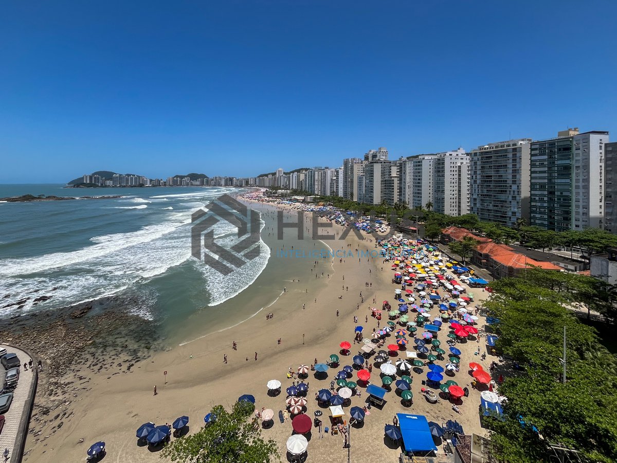 Foto 9 de Apartamento frente mar com varanda e vista mar na Praia das Pitangueiras, Guaruja