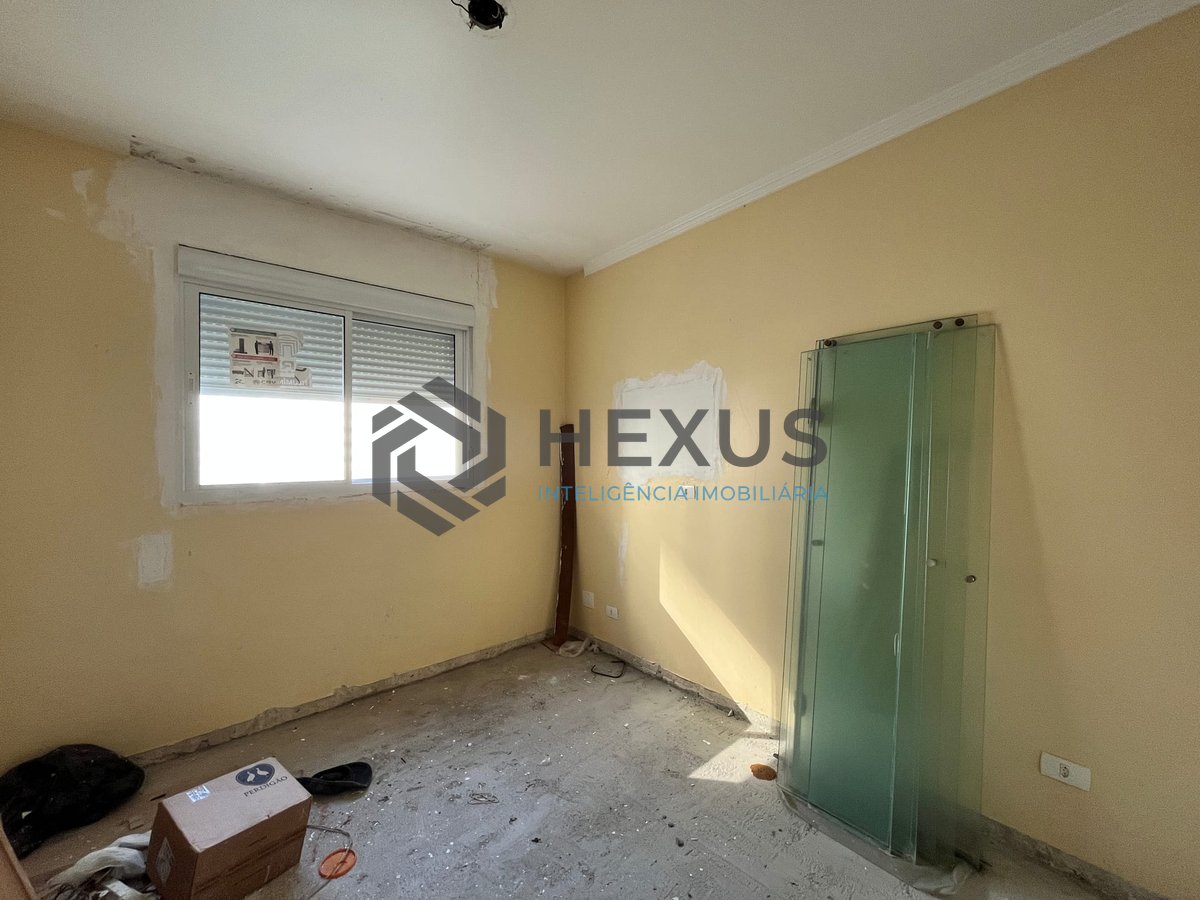 Foto 14 de Apartamento com varanda e vista mar na beira mar da Praia das Pitangueiras, Guaruja