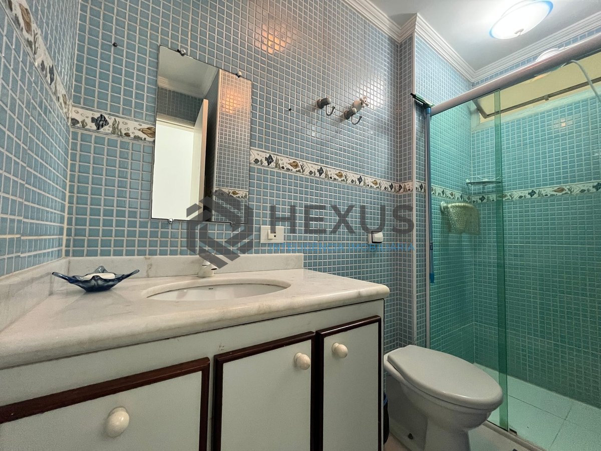 Foto 12 de Apartamento com vista mar e lazer a uma quadra da Praia das Pitangueiras, Guaruja