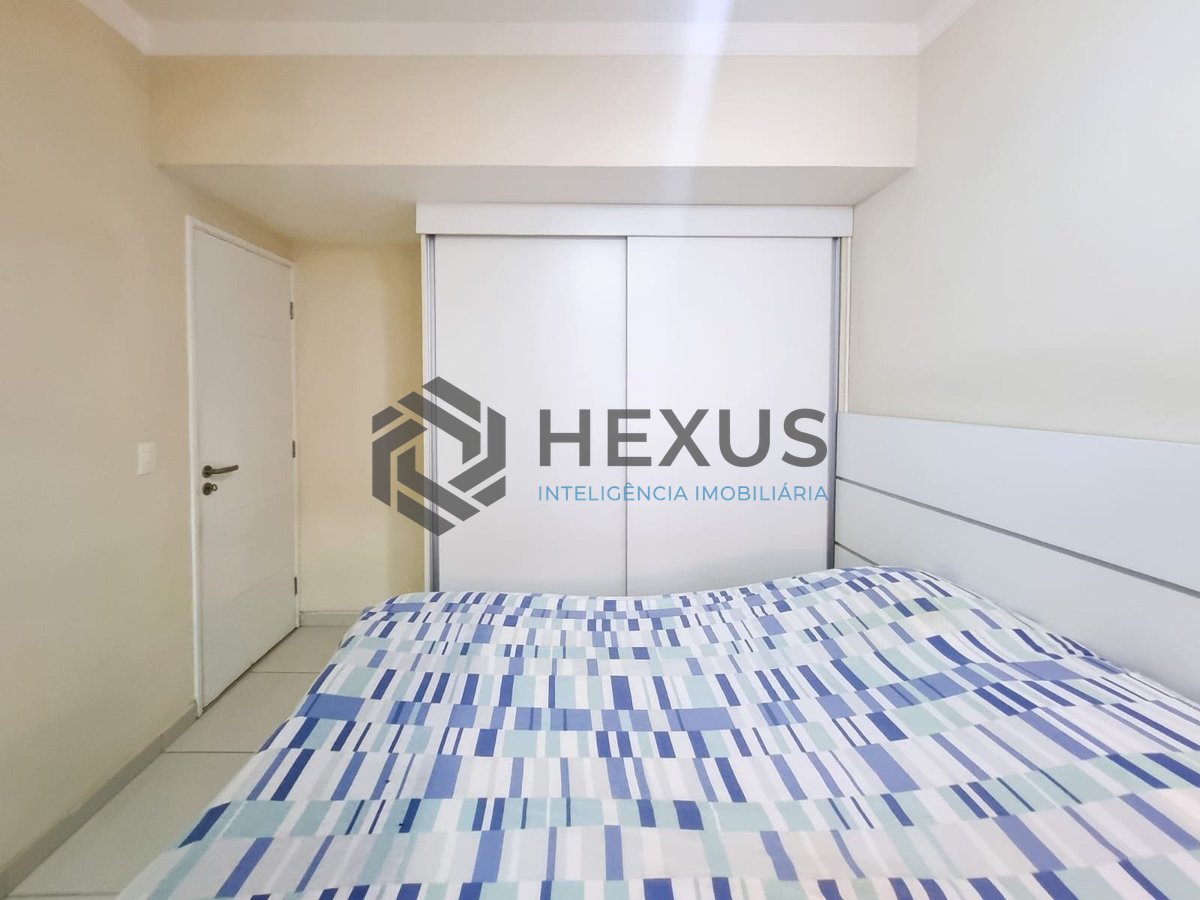 Foto 25 de Apartamento com varanda a uma quadra da Praia das Pitangueiras, Guaruja
