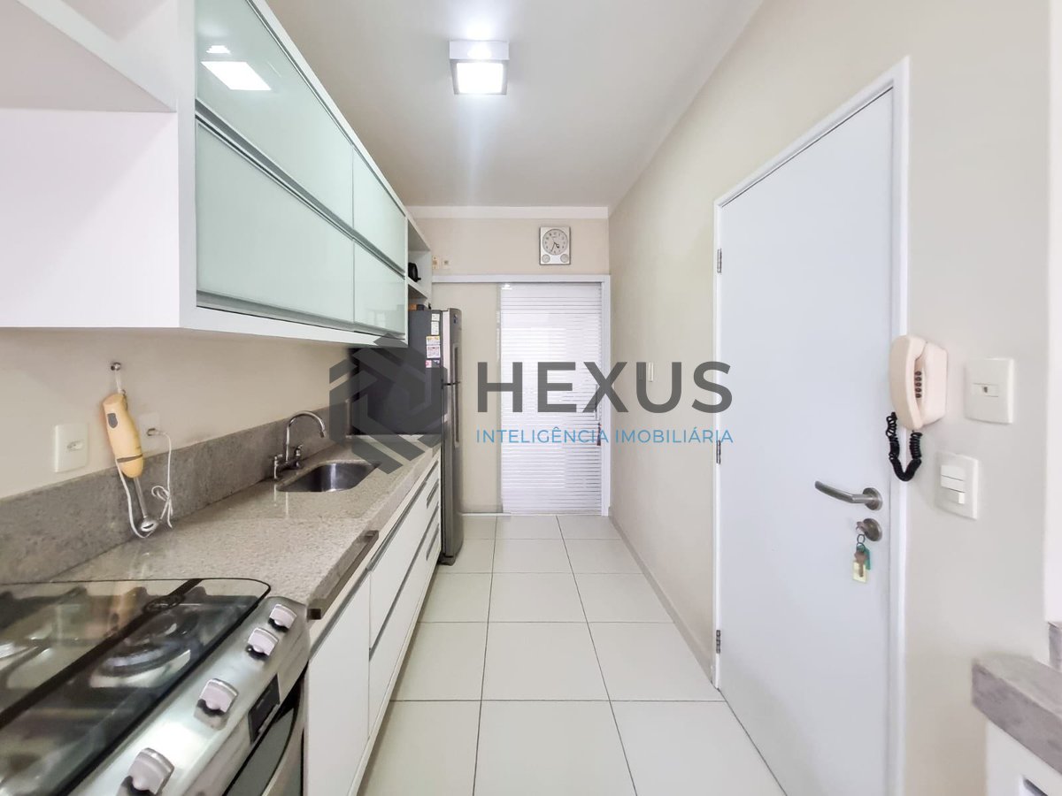Foto 31 de Apartamento com varanda a uma quadra da Praia das Pitangueiras, Guaruja