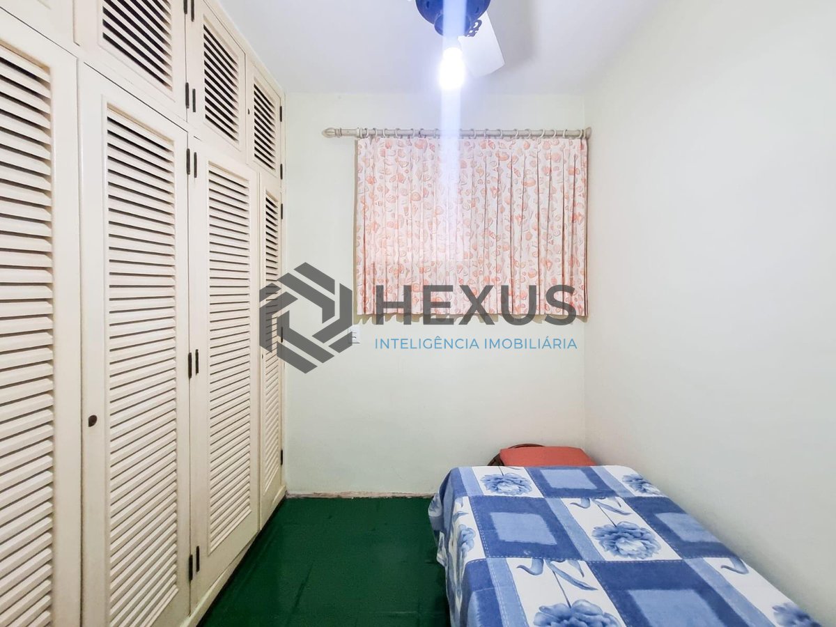 Foto 14 de Apartamento com varanda e lazer a uma quadra da Praia das Pitangueiras, Guaruja