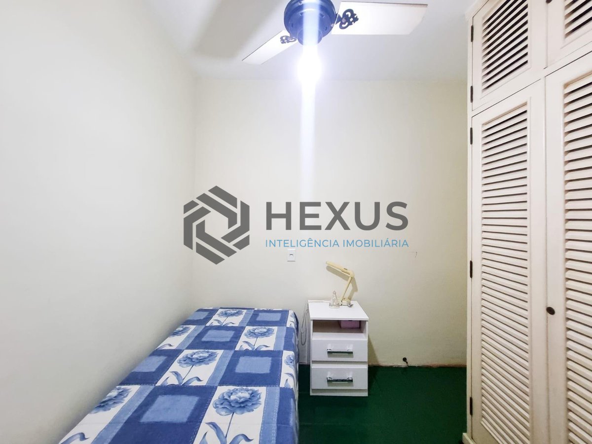 Foto 16 de Apartamento com varanda e lazer a uma quadra da Praia das Pitangueiras, Guaruja
