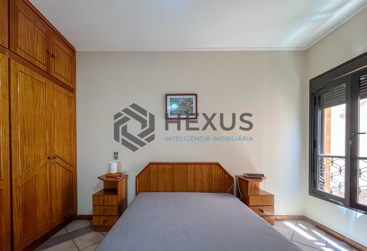Foto 19 de Apartamento com varanda a duas quadras da Praia das Pitangueiras, Guaruja