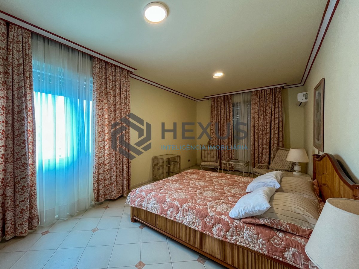 Foto 40 de Apartamento reformado frente mar na Praia das Pitangueiras, Guaruja