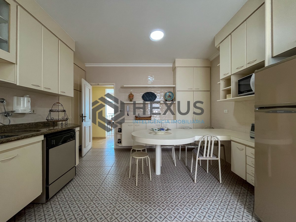 Foto 45 de Apartamento reformado frente mar na Praia das Pitangueiras, Guaruja