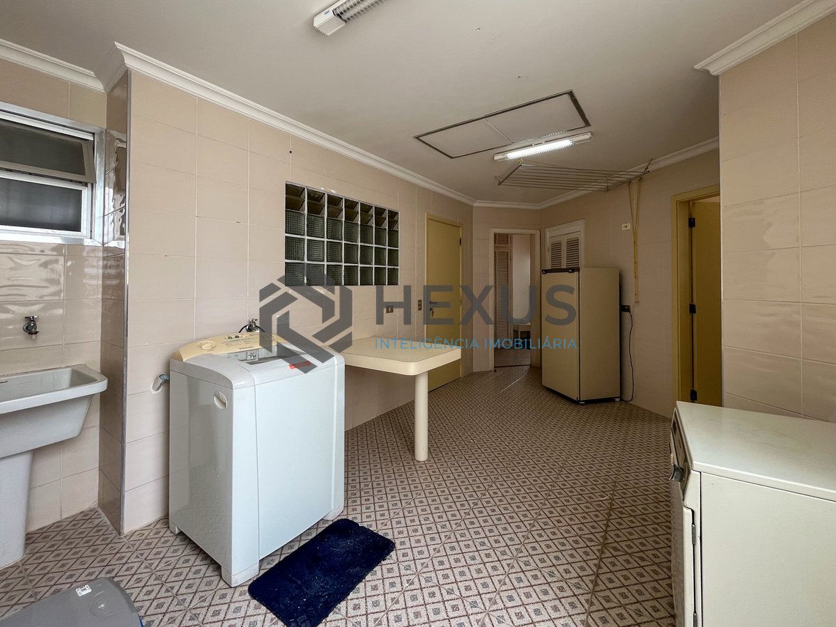 Foto 49 de Apartamento reformado frente mar na Praia das Pitangueiras, Guaruja