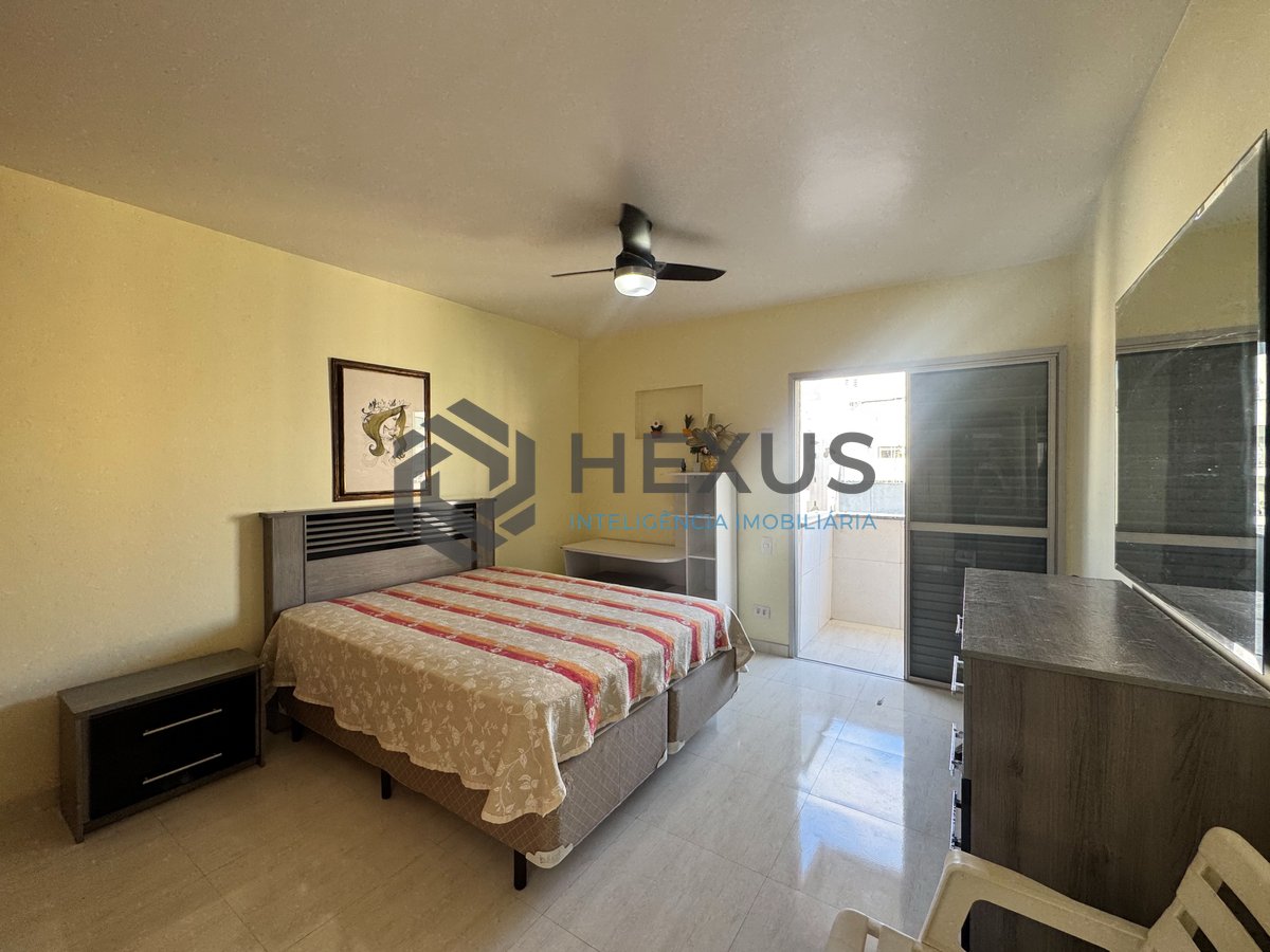 Foto 10 de Apartamento reformado com varanda vista mar e lazer a 80m da praia nas Pitangueiras, Guarujá