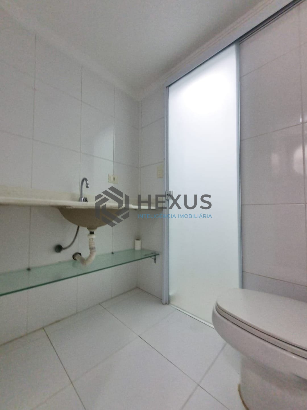 Foto 23 de Apartamento com varanda na Praia das Pitangueiras, Guaruja