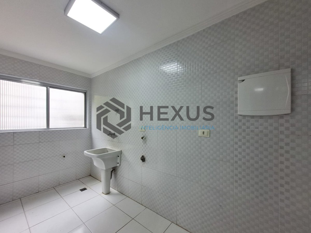 Foto 28 de Apartamento com varanda na Praia das Pitangueiras, Guaruja