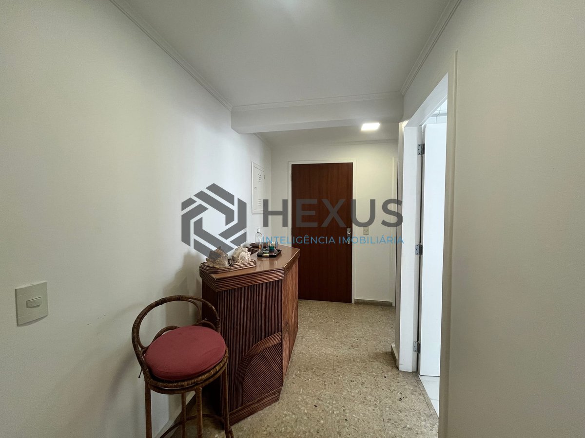 Foto 9 de Apartamento com vista mar na beira mar da Praia das Pitangueiras, Guarujá