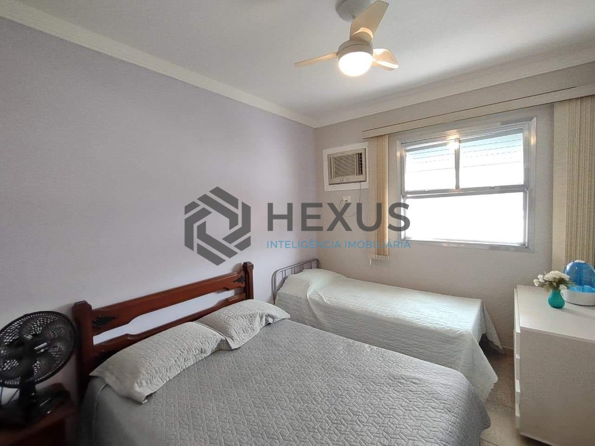 Foto 11 de Apartamento com varanda e lazer na Praia da Enseada, Guaruja