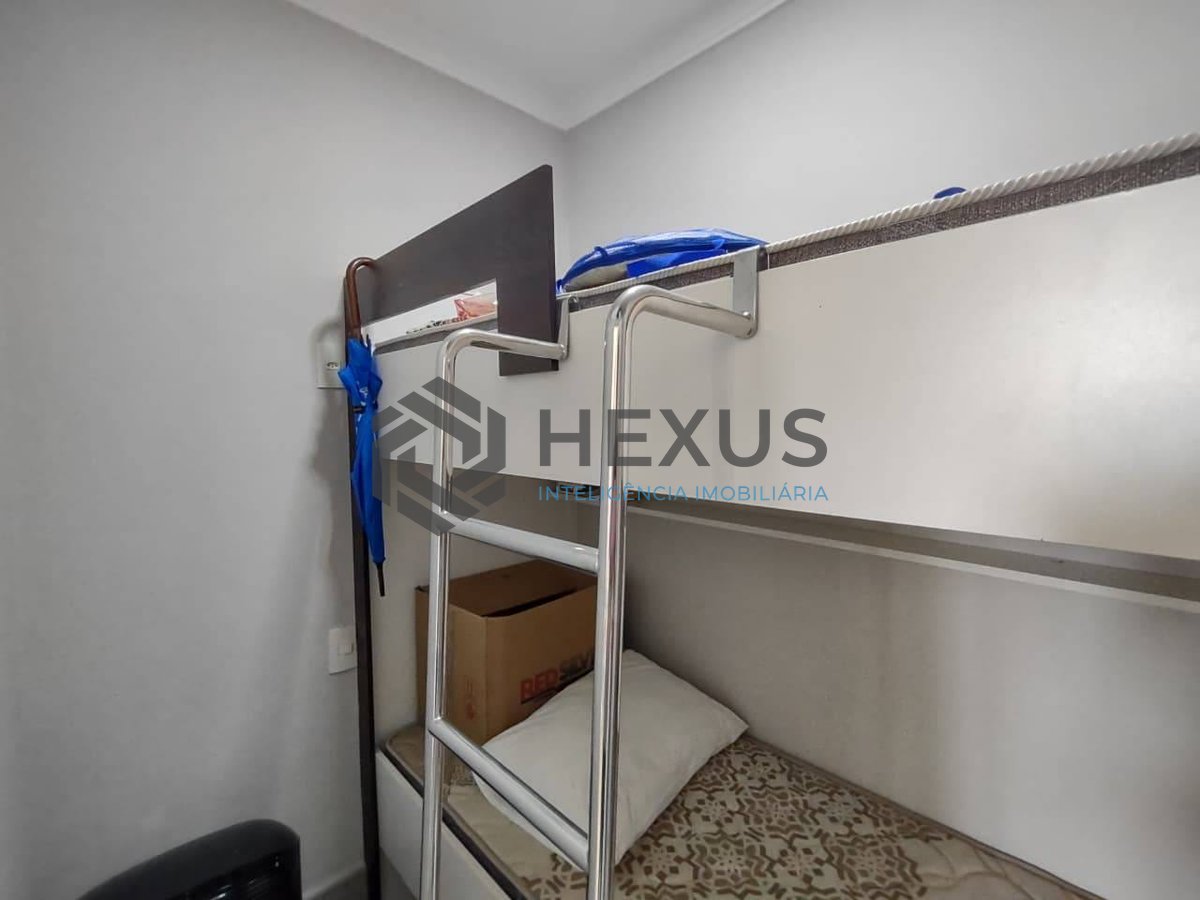 Foto 18 de Apartamento com varanda e lazer na Praia da Enseada, Guaruja