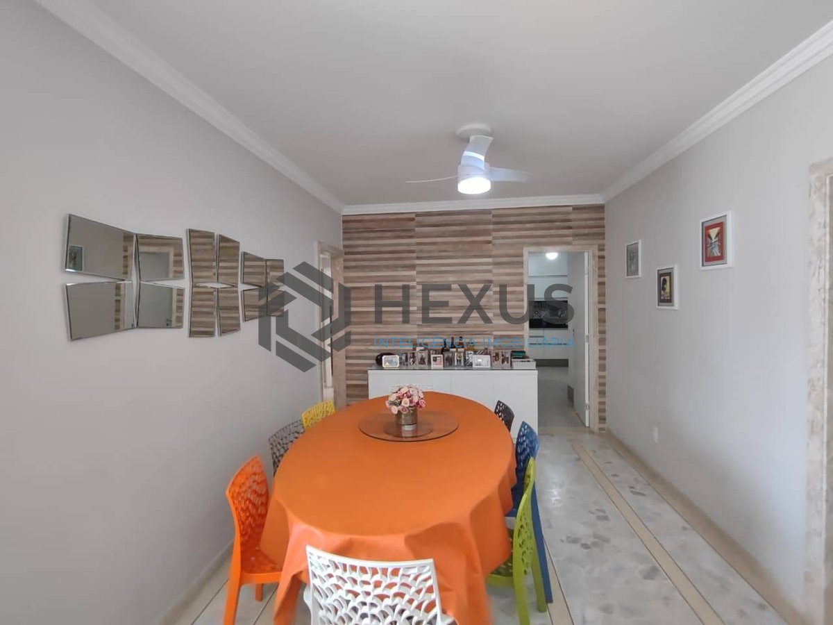 Foto 6 de Apartamento com varanda e lazer na Praia da Enseada, Guaruja