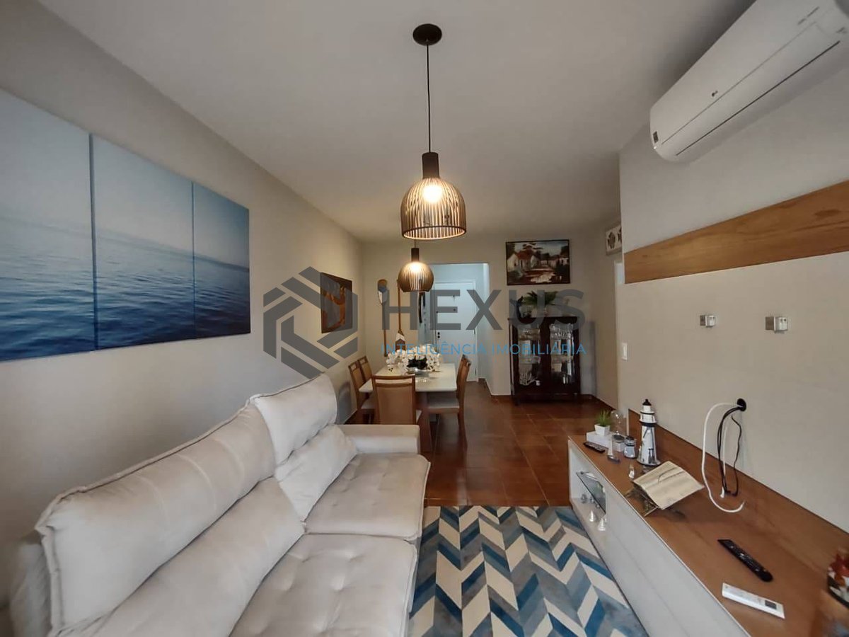 Foto 3 de Apartamento com varanda na Praia da Enseada, Guaruja