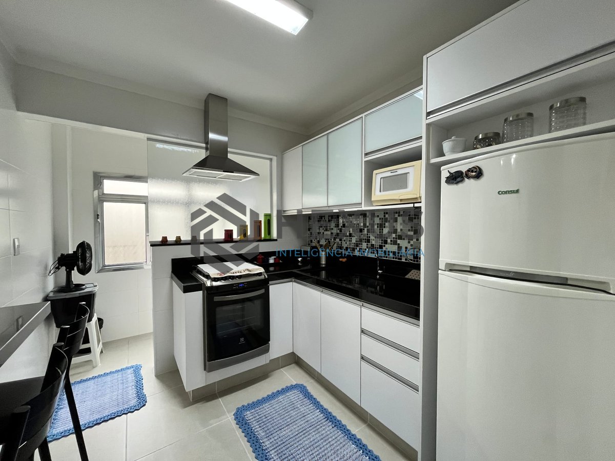 Foto 12 de Apartamento mobiliado na Praia da Enseada, Guaruja