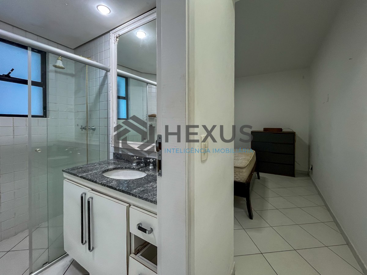 Foto 30 de Apartamento frente mar com varanda gourmet e lazer na Praia das Pitangueiras, Guaruja