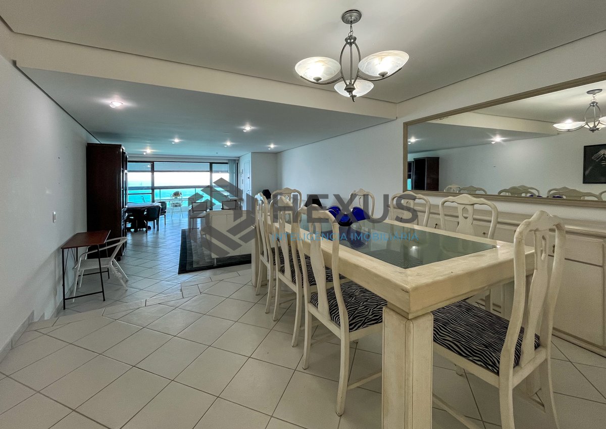 Foto 4 de Apartamento frente mar com varanda gourmet e lazer na Praia das Pitangueiras, Guaruja