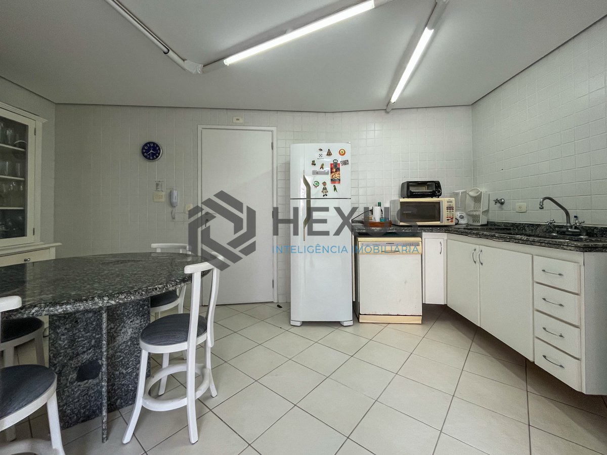 Foto 28 de Apartamento frente mar com varanda gourmet, lazer completo e vista mar na Praia das Pitangueiras, Guaruja