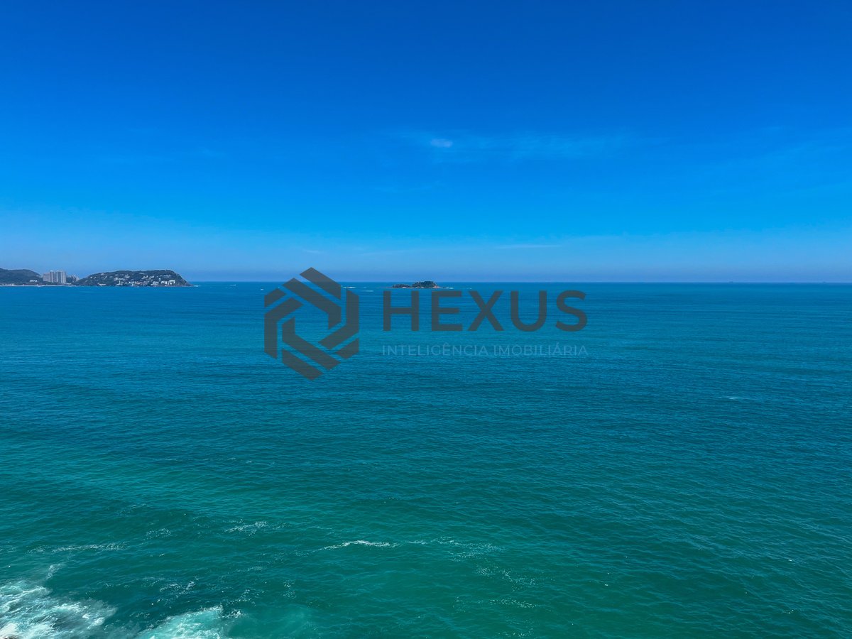 Foto 16 de Apartamento frente mar com varanda gourmet e lazer na Praia das Pitangueiras, Guaruja