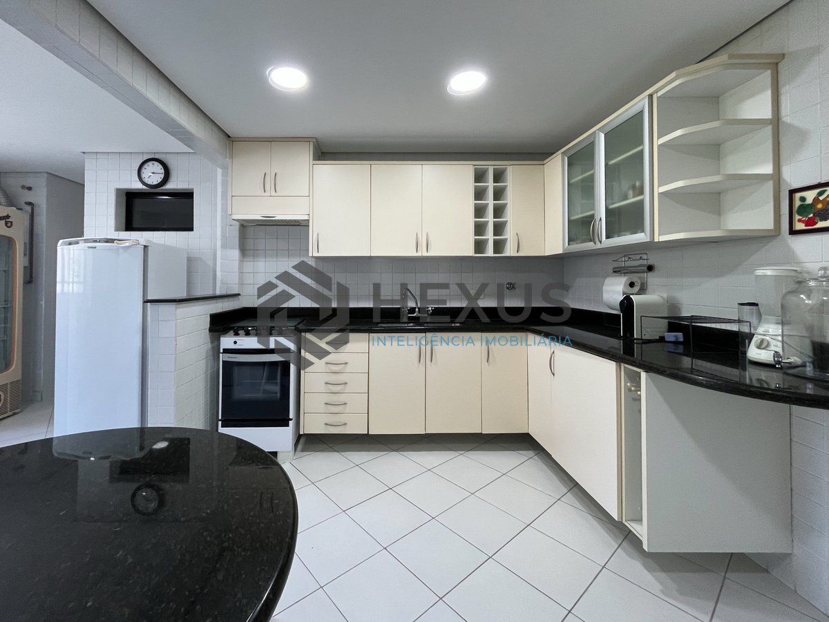 Foto 36 de Apartamento frente mar com varanda gourmet e lazer na Praia das Pitangueiras, Guaruja