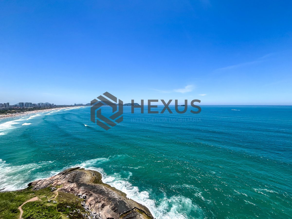 Foto 17 de Apartamento frente mar com varanda gourmet e lazer na Praia das Pitangueiras, Guaruja