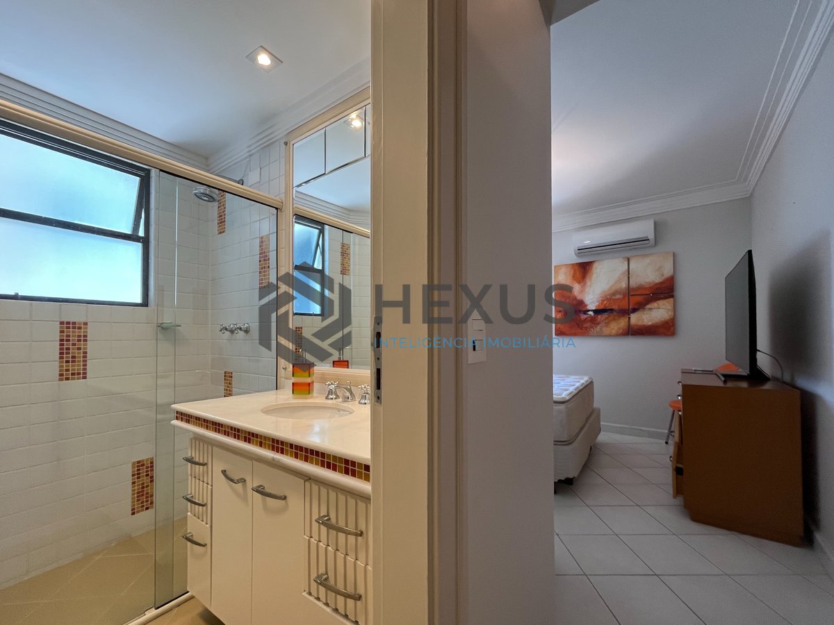 Foto 33 de Apartamento frente mar com varanda gourmet e lazer na Praia das Pitangueiras, Guaruja