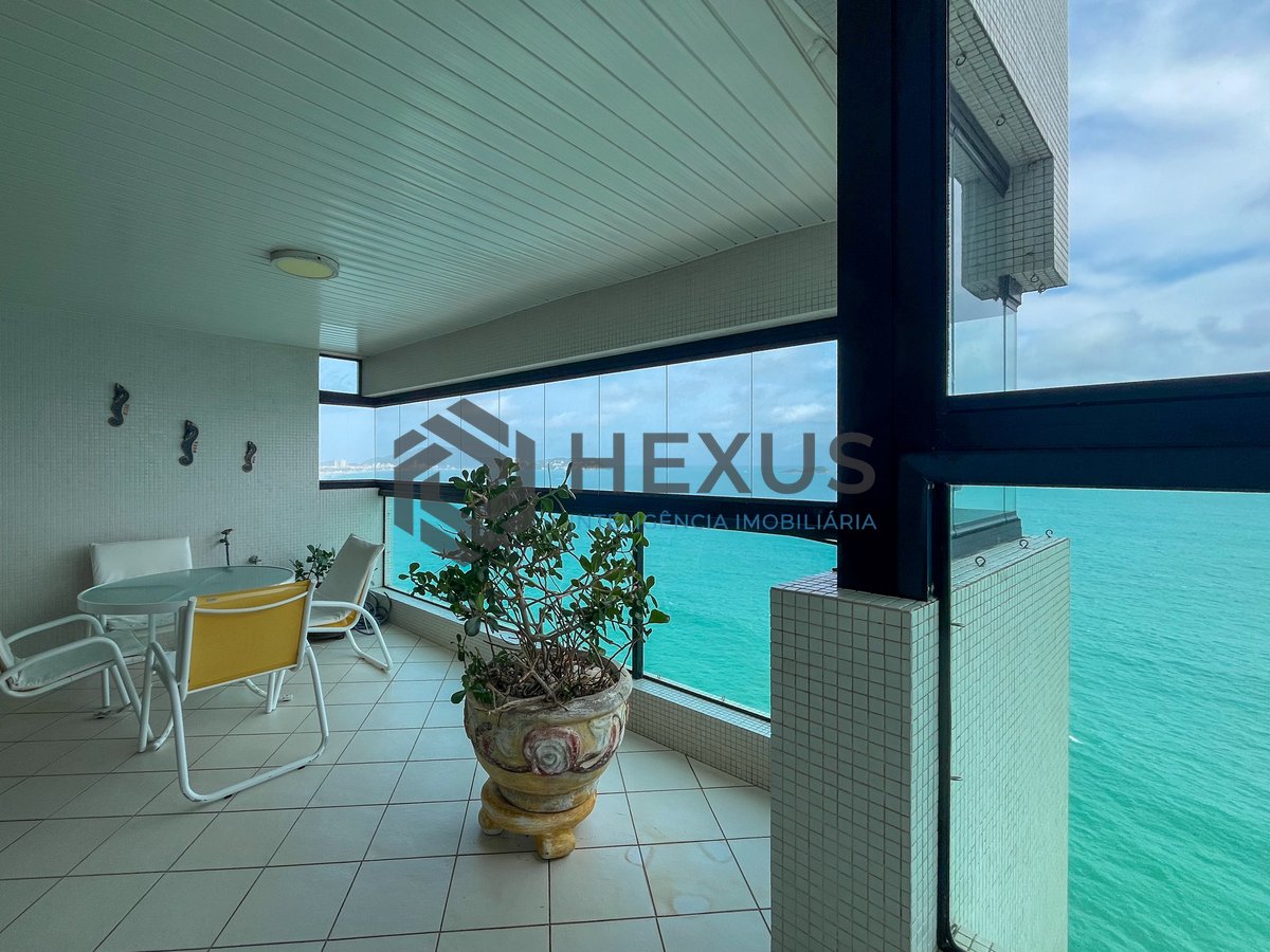 Foto 14 de Apartamento frente mar com varanda gourmet e lazer completo na Praia das Pitangueiras, Guaruja