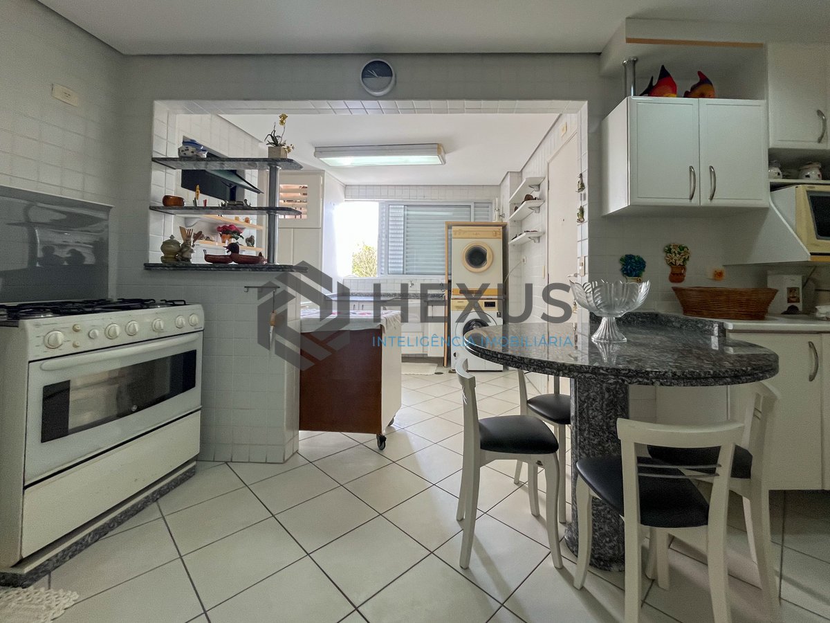 Foto 34 de Apartamento frente mar com varanda gourmet e lazer completo na Praia das Pitangueiras, Guaruja