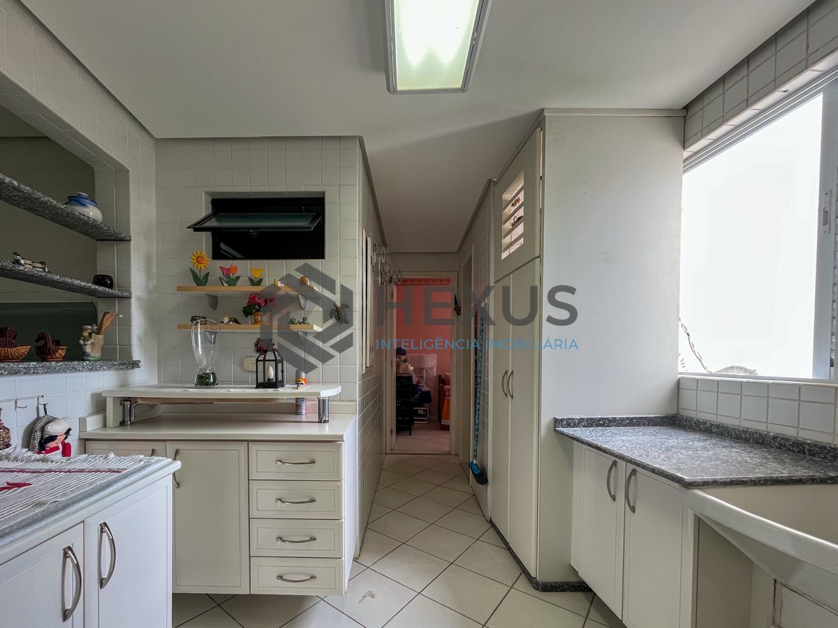Foto 38 de Apartamento frente mar com varanda gourmet e lazer completo na Praia das Pitangueiras, Guaruja