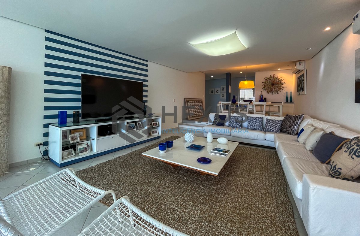 Foto 11 de Apartamento frente mar com varanda gourmet e lazer na Praia das Pitangueiras, Guaruja
