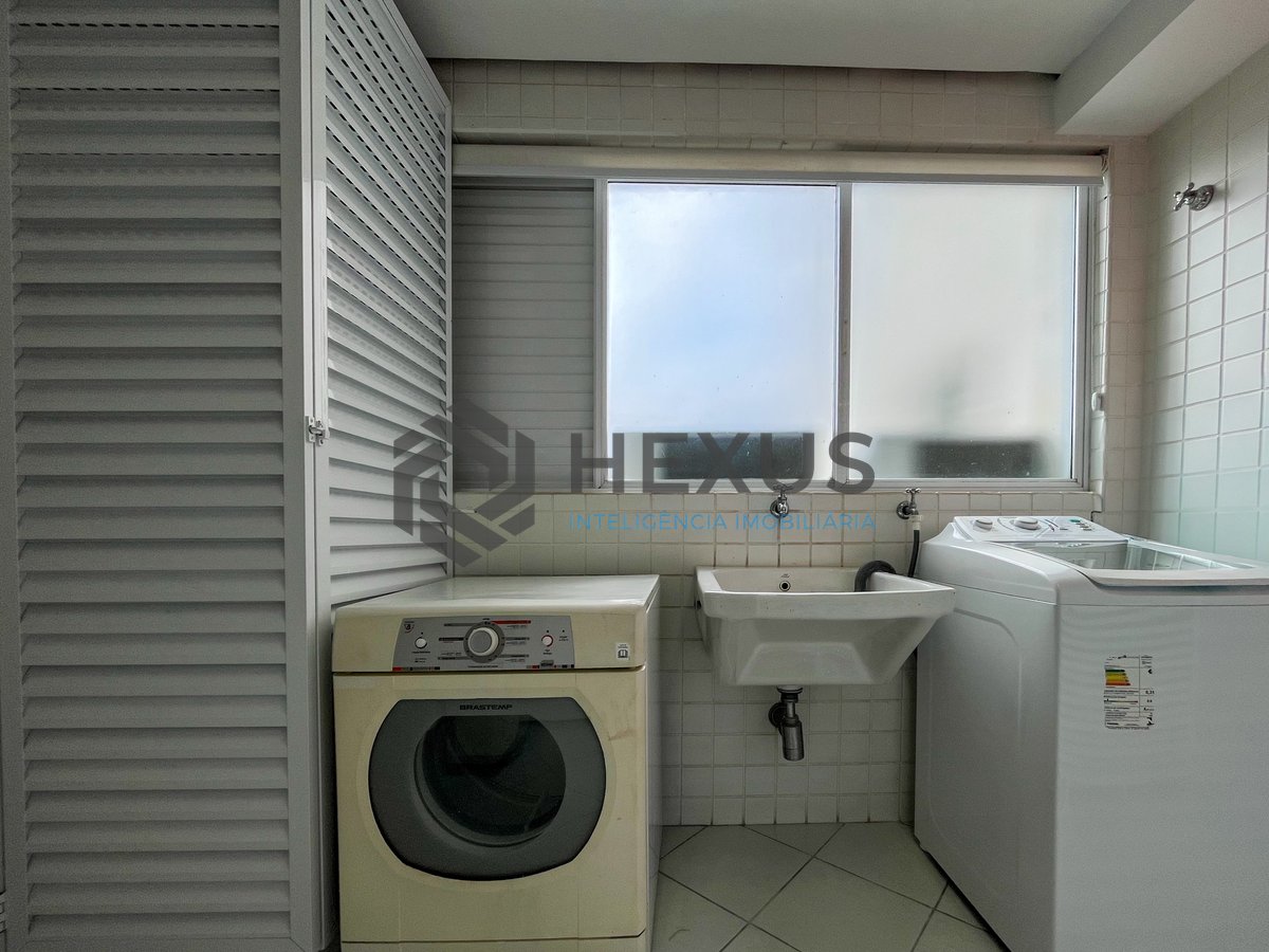 Foto 41 de Apartamento frente mar com varanda gourmet e lazer na Praia das Pitangueiras, Guaruja