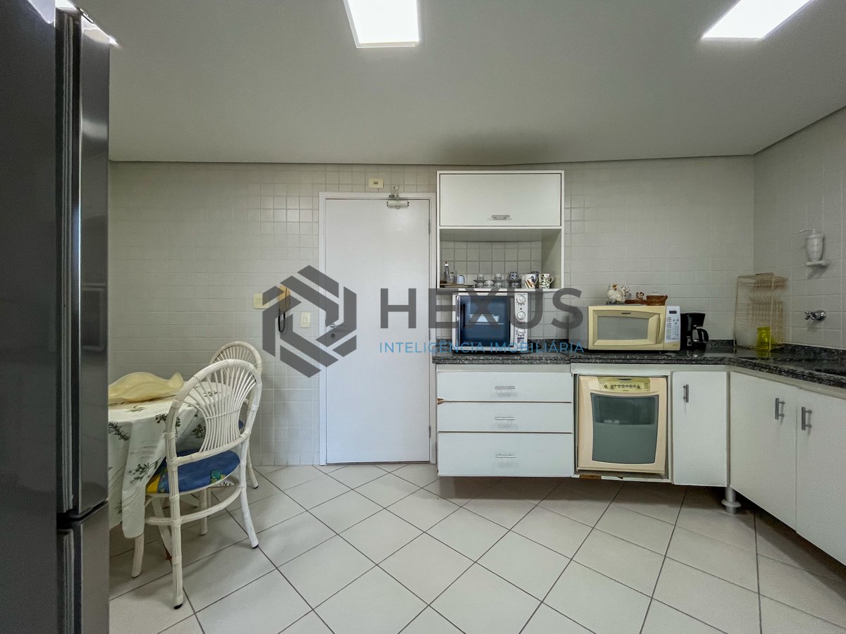 Foto 38 de Apartamento frente mar varanda gourmet e lazer na Praia das Pitangueiras, Guaruja