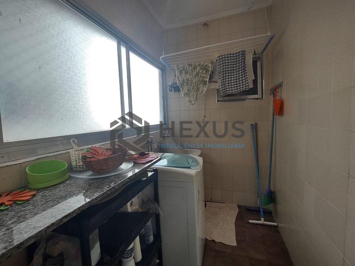 Foto 17 de Apartamento com varanda na Praia da Enseada, Guaruja