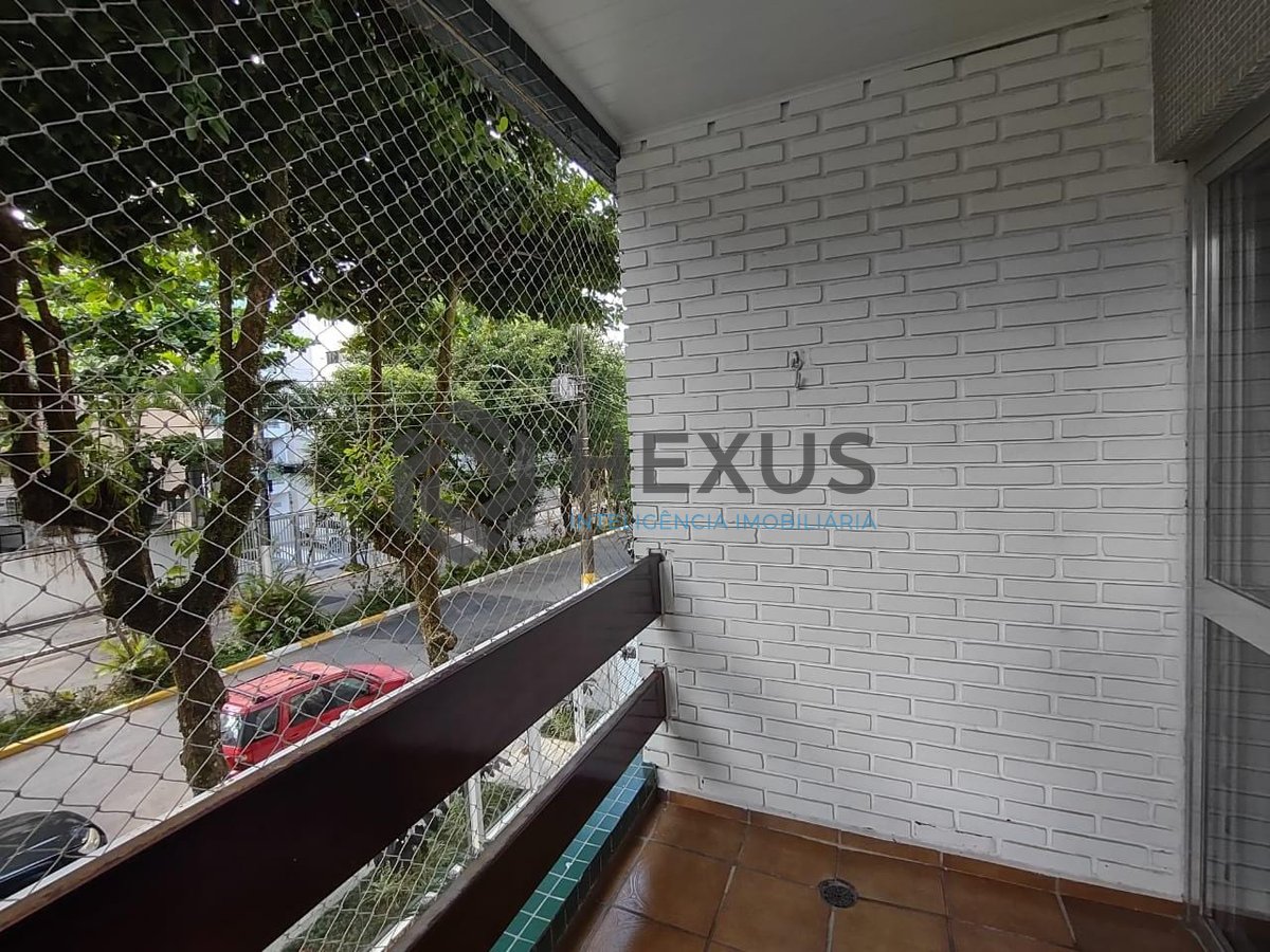Foto 3 de Apartamento com varanda na Praia da Enseada, Guaruja