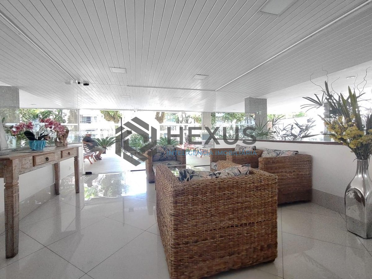 Foto 18 de Apartamento com varanda na Praia da Enseada, Guaruja