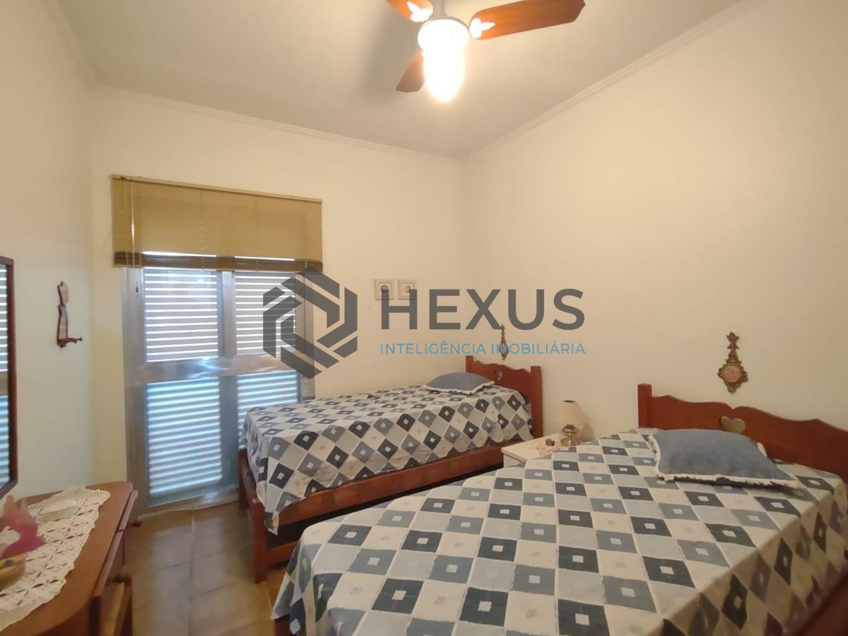 Foto 6 de Apartamento com varanda na Praia da Enseada, Guaruja