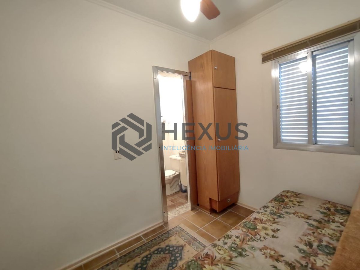 Foto 9 de Apartamento com varanda na Praia da Enseada, Guaruja