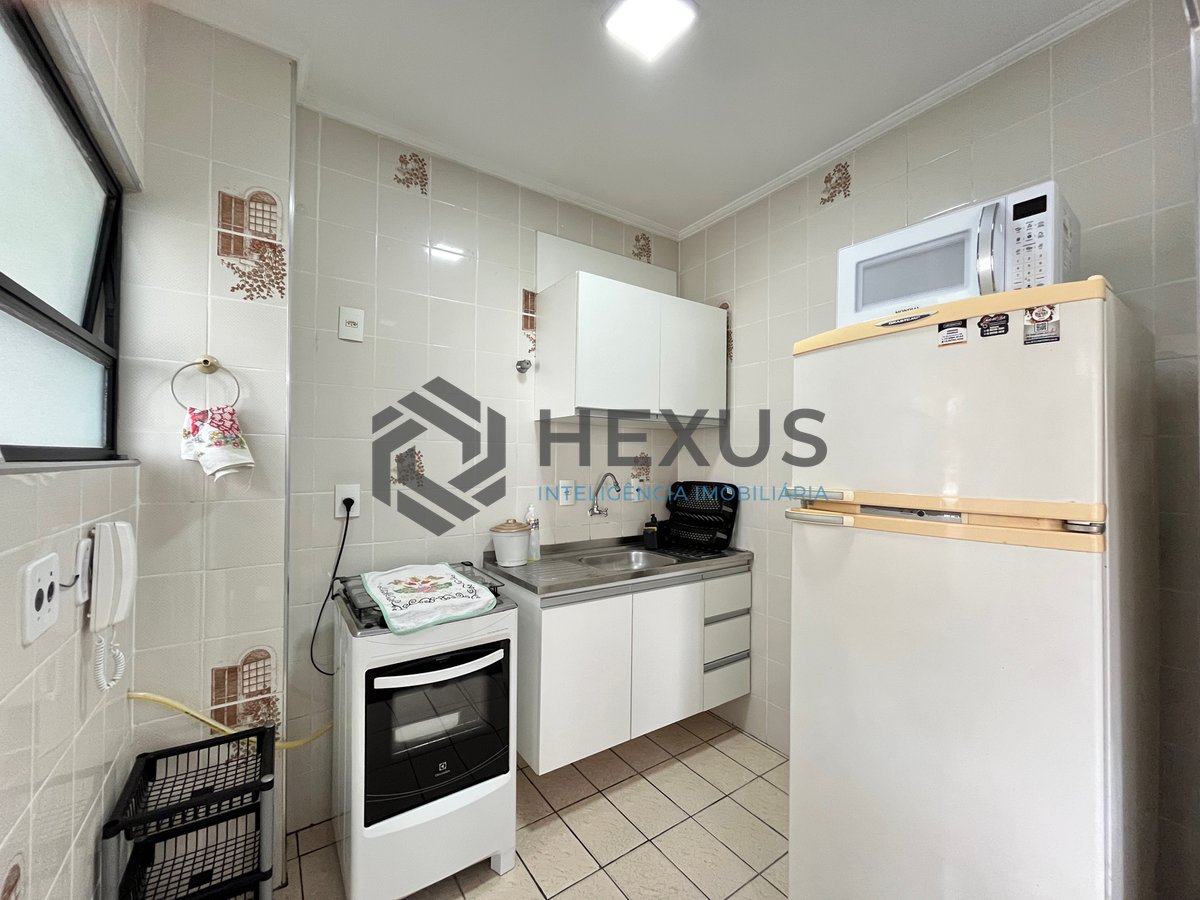 Foto 7 de Apartamento com varanda e lazer a duas quadras da Praia das Asturias, Guaruja