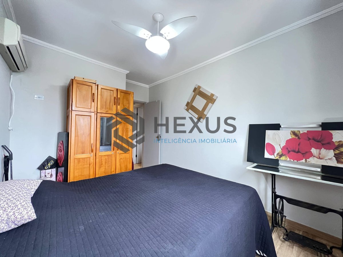 Foto 13 de Apartamento com varanda e lazer na Praia da Enseada, Guaruja