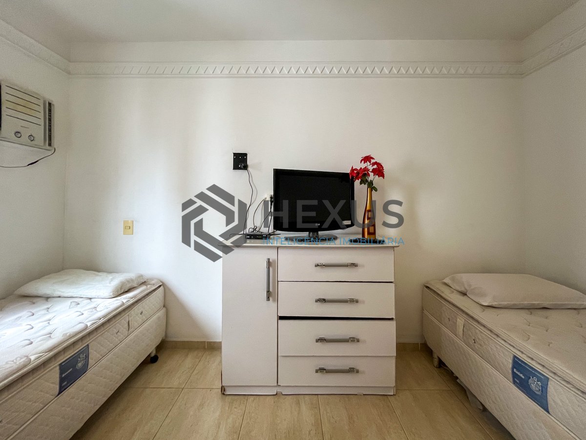 Foto 16 de Apartamento com varanda e lazer a uma quadra da Praia das Asturias, Guaruja