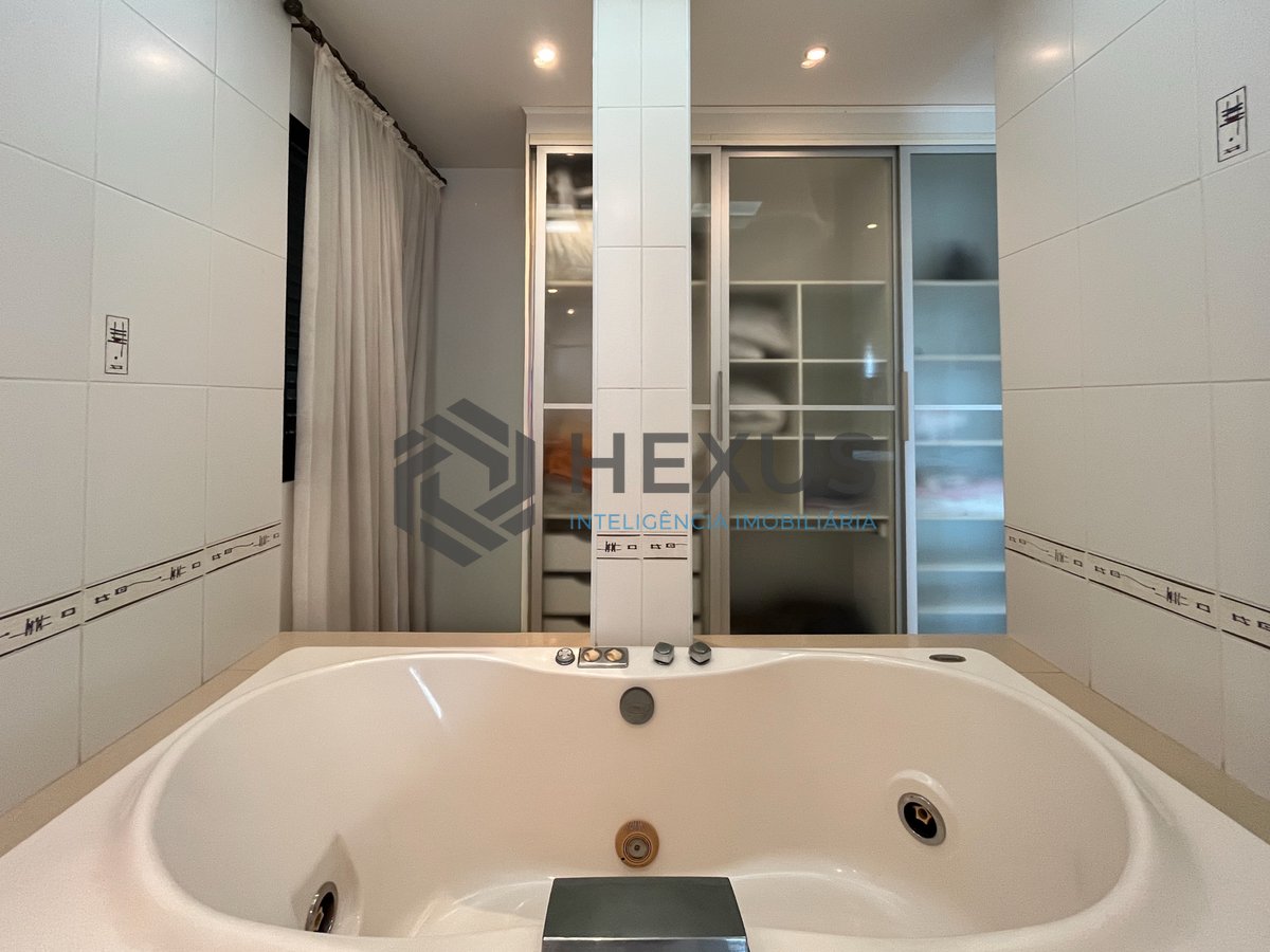 Foto 23 de Apartamento com varanda e lazer a uma quadra da Praia das Asturias, Guaruja