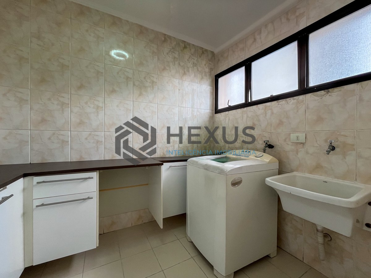 Foto 27 de Apartamento com varanda e lazer a uma quadra da Praia das Asturias, Guaruja
