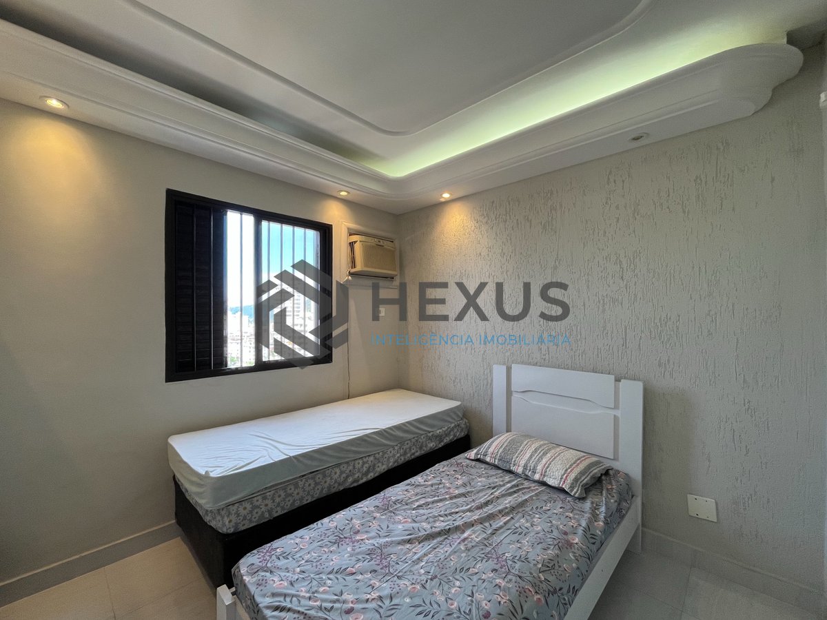 Foto 20 de Apartamento reformado com varanda vista mar a uma quadra da Praia das Asturias, Guaruja