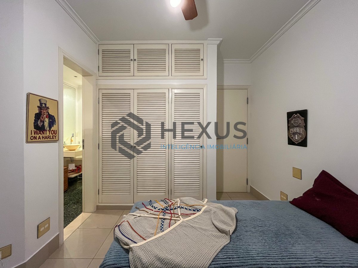 Foto 18 de Apartamento com varanda gourmet e lazer na Praia das Pitangueiras, Guaruja