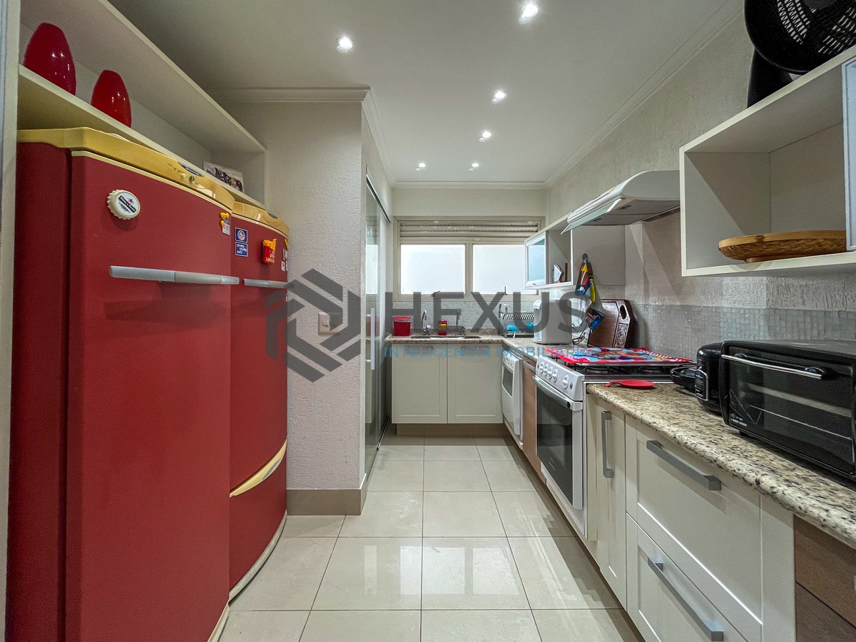 Foto 33 de Apartamento com varanda gourmet e lazer na Praia das Pitangueiras, Guaruja